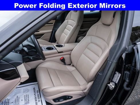 Used 2022 Porsche Taycan image 15