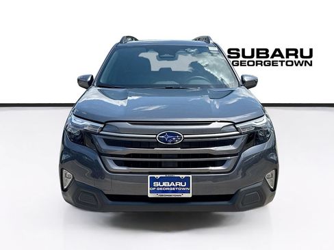 Used 2026 Subaru Forester Premium AWD/4WD image 2