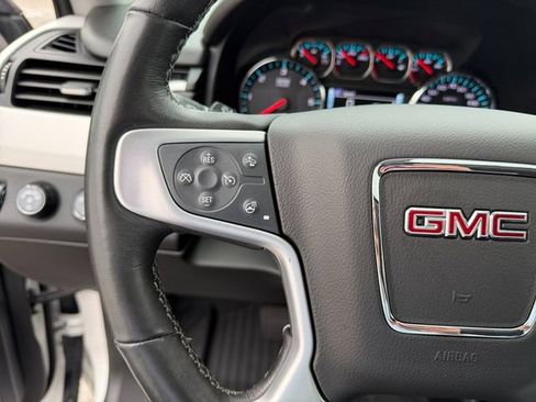 Used 2020 GMC Yukon SLT w/ Premium Edition AWD/4WD image 23