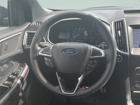 Certified 2020 Ford Edge ST-Line w/ Cold Weather Package AWD/4WD image 41