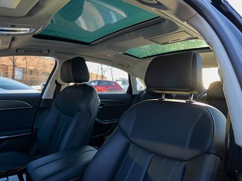 Used 2023 Audi A8 L 3.0T w/ Comfort Plus Package image 22