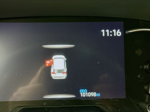 Used 2019 Toyota RAV4 Limited w/ Advanced Technology Package FWD image 18