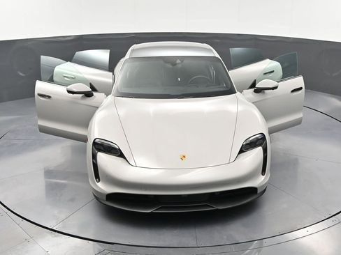 Certified 2022 Porsche Taycan 4S image 34
