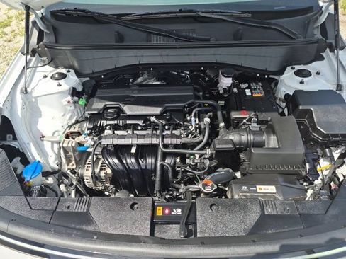 Used 2025 Hyundai Kona SEL FWD image 34