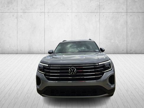New 2026 Volkswagen Atlas SE FWD image 2
