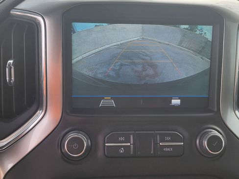 Used 2021 Chevrolet Silverado 1500 LT image 12