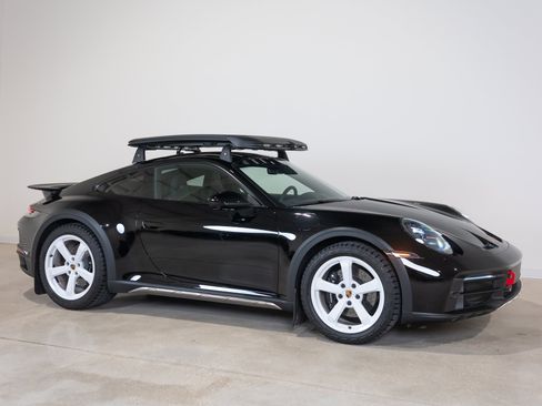 Used 2024 Porsche 911 Dakar w/ Extended Race-Tex Package AWD/4WD image 20