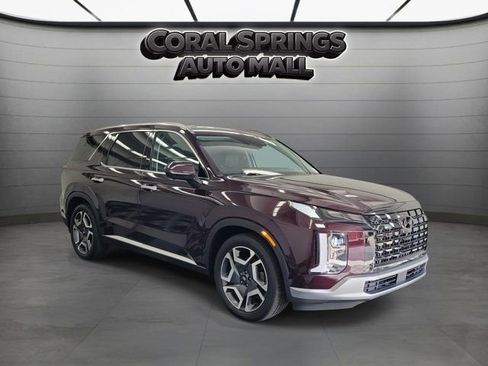 Used 2023 Hyundai Palisade SEL w/ Premium Package FWD image 1