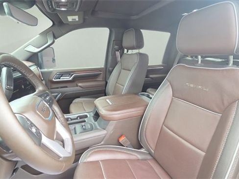 Used 2025 GMC Sierra 2500 Denali w/ Technology Package image 28