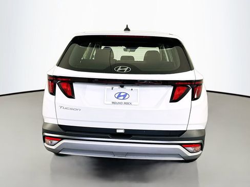 New 2026 Hyundai Tucson SE image 6