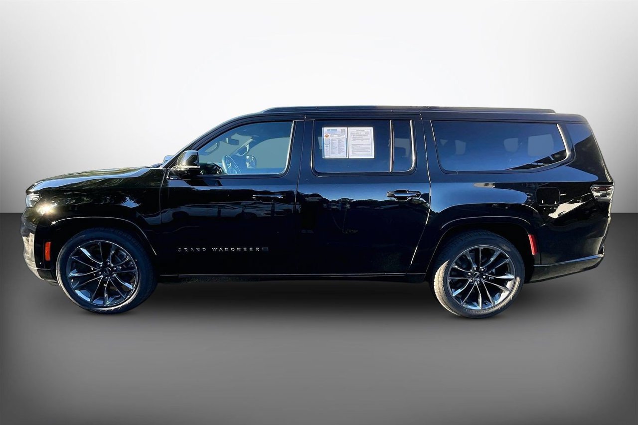 Used 2024 Jeep Grand Wagoneer L Series II w/ Quick Order Packagew 28T AWD/4WD image 5