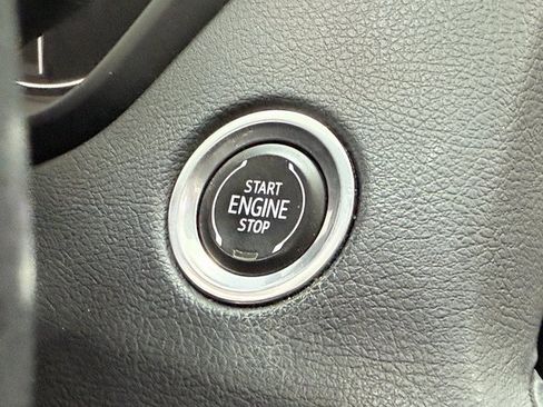 Used 2020 Cadillac XT4 Luxury image 15