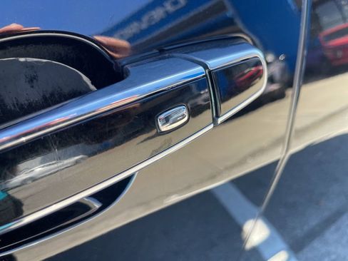 Used 2018 Chevrolet Malibu Premier w/ Premier Sun and Wheel Package image 12