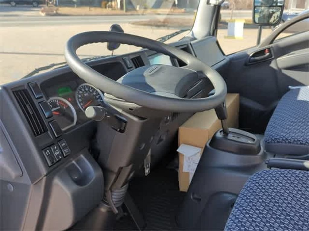 Used 2024 Chevrolet Low Cab Forward 4500 XD RWD image 40
