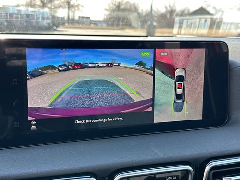 New 2026 Nissan Sentra SR w/ SR Premium Package FWD image 31