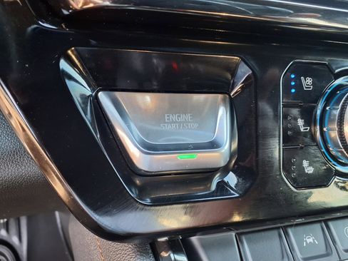 Used 2022 GMC Sierra 1500 AT4 w/ AT4 Preferred Package AWD/4WD image 15