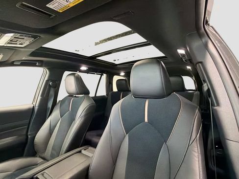 Certified 2025 Toyota Grand Highlander AWD Hybrid image 18