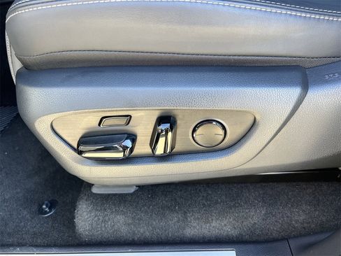 Used 2024 Lexus GX 550 image 26