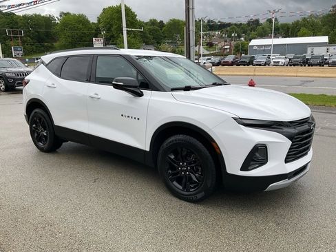 Used 2021 Chevrolet Blazer LT image 3