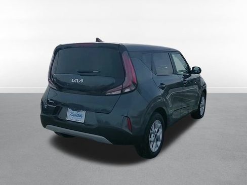 Used 2025 Kia Soul LX w/ LX Technology Package image 6