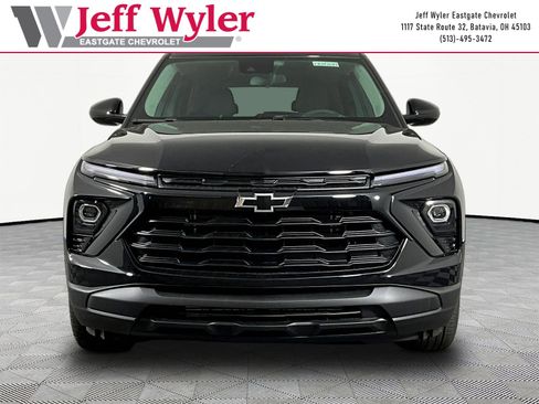 New 2026 Chevrolet TrailBlazer LT w/ Midnight Edition FWD image 2