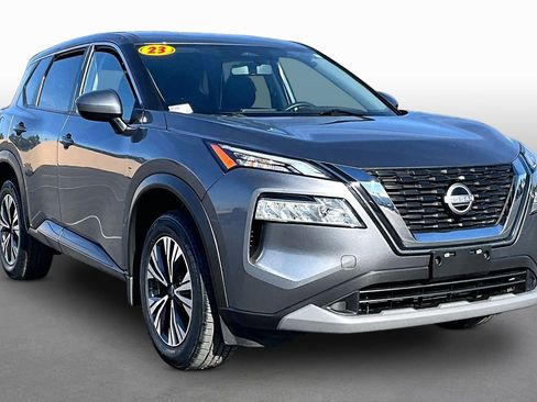 Used 2023 Nissan Rogue SV image 10