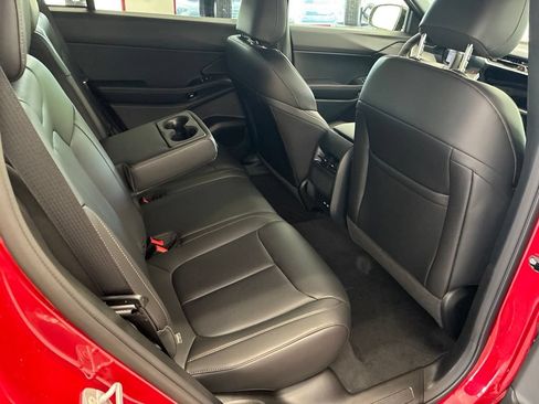 New 2026 Jeep Cherokee Limited AWD/4WD image 18