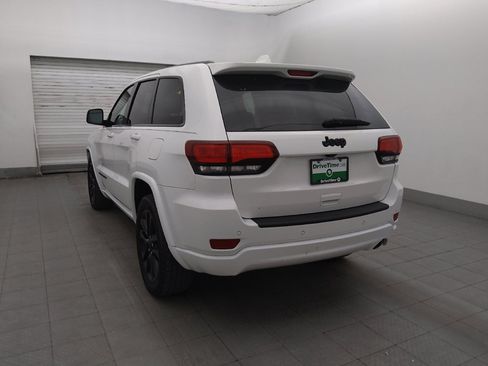 Used 2019 Jeep Grand Cherokee Altitude RWD image 5