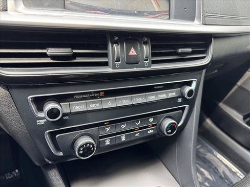 Used 2019 Kia Optima LX FWD image 15