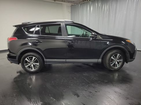 Used 2018 Toyota RAV4 XLE w/ Plus Extra Value Package AWD/4WD image 9