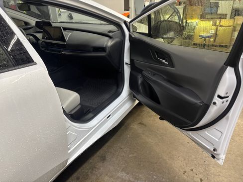 Used 2024 Toyota Prius XLE image 45