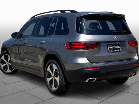 New 2025 Mercedes-Benz GLB 250 image 4