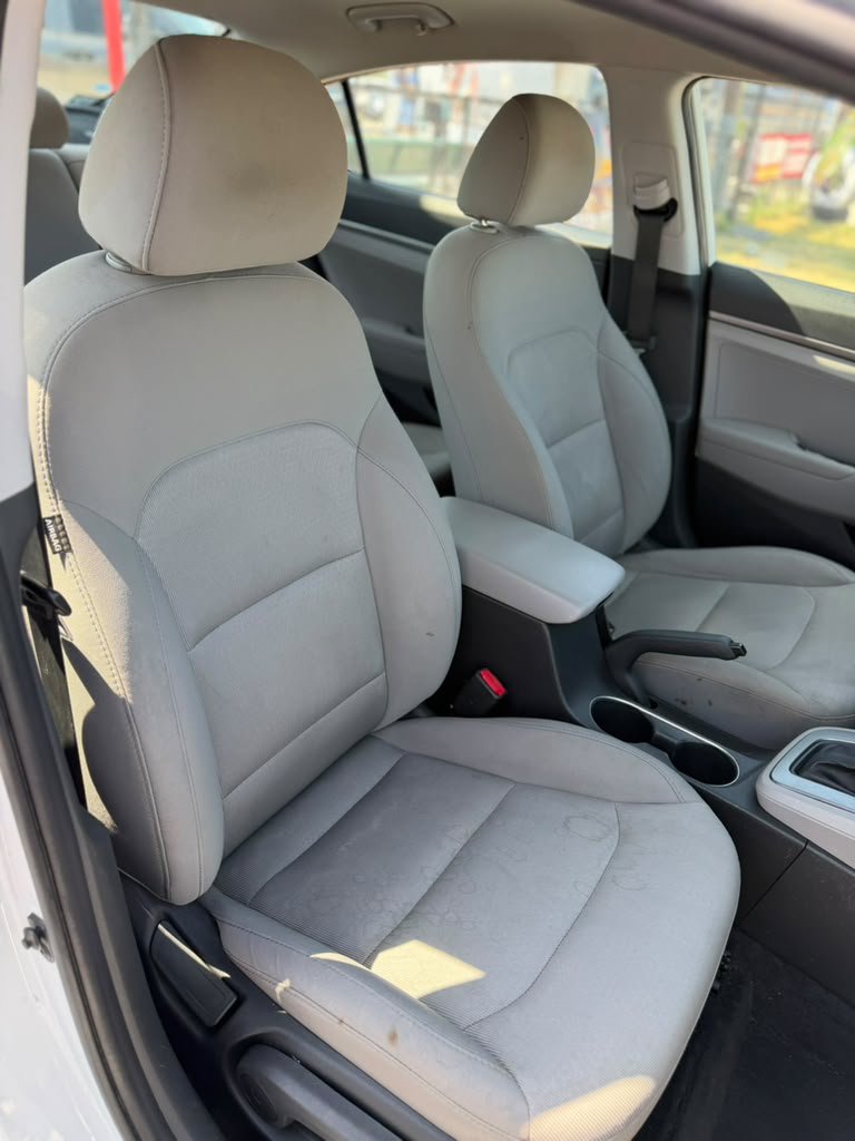 Used 2017 Hyundai Elantra SE FWD image 13