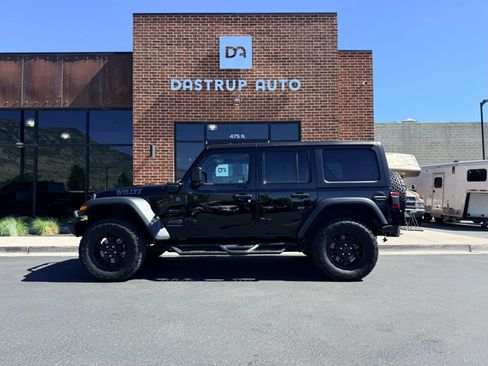 Used 2024 Jeep Wrangler Unlimited AWD/4WD image 5