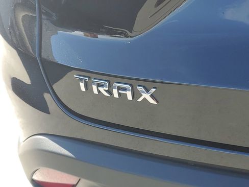 Used 2025 Chevrolet Trax LT image 7