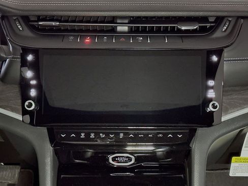 New 2026 Jeep Grand Cherokee Limited AWD/4WD image 9