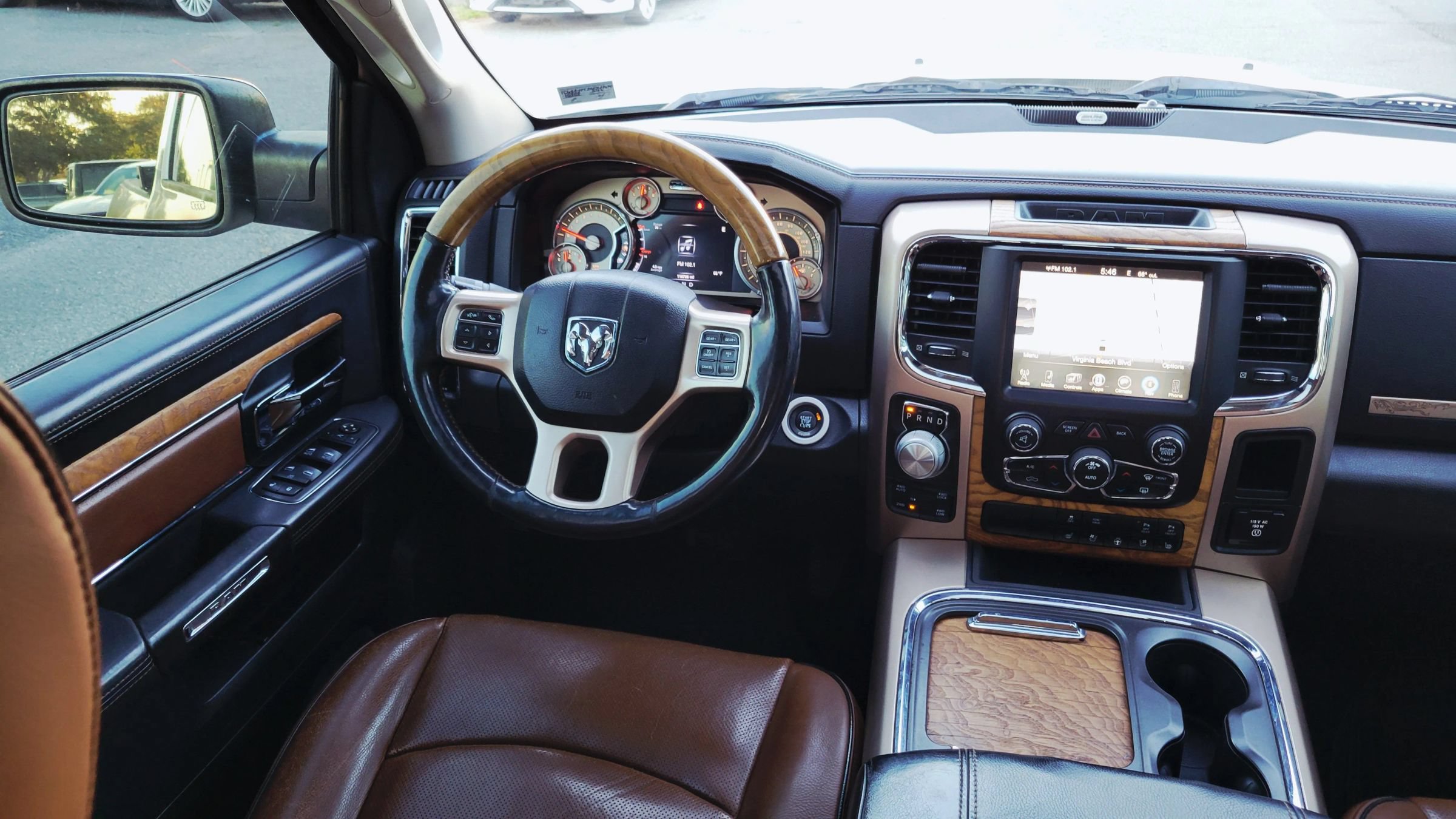 Used 2016 RAM 1500 Laramie Longhorn w/ Convenience Group AWD/4WD image 15