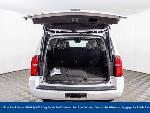 Used 2020 Chevrolet Suburban LT image 38