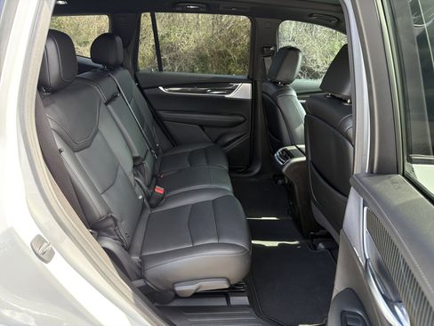 Used 2023 Cadillac XT6 Sport image 19