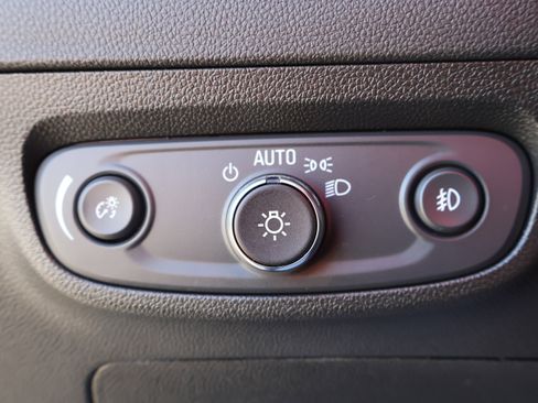 Used 2023 Buick Encore GX Essence w/ Experience Buick Package AWD/4WD image 38