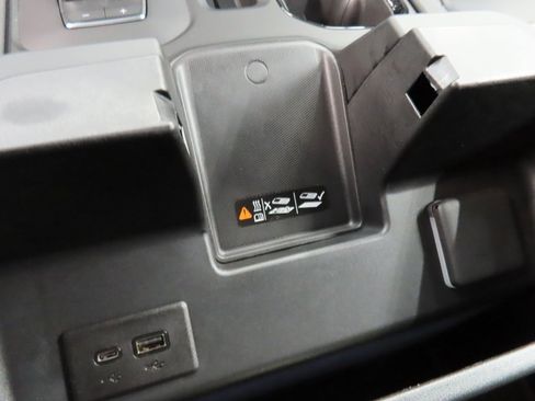 Used 2026 GMC Sierra 2500 AT4 image 72