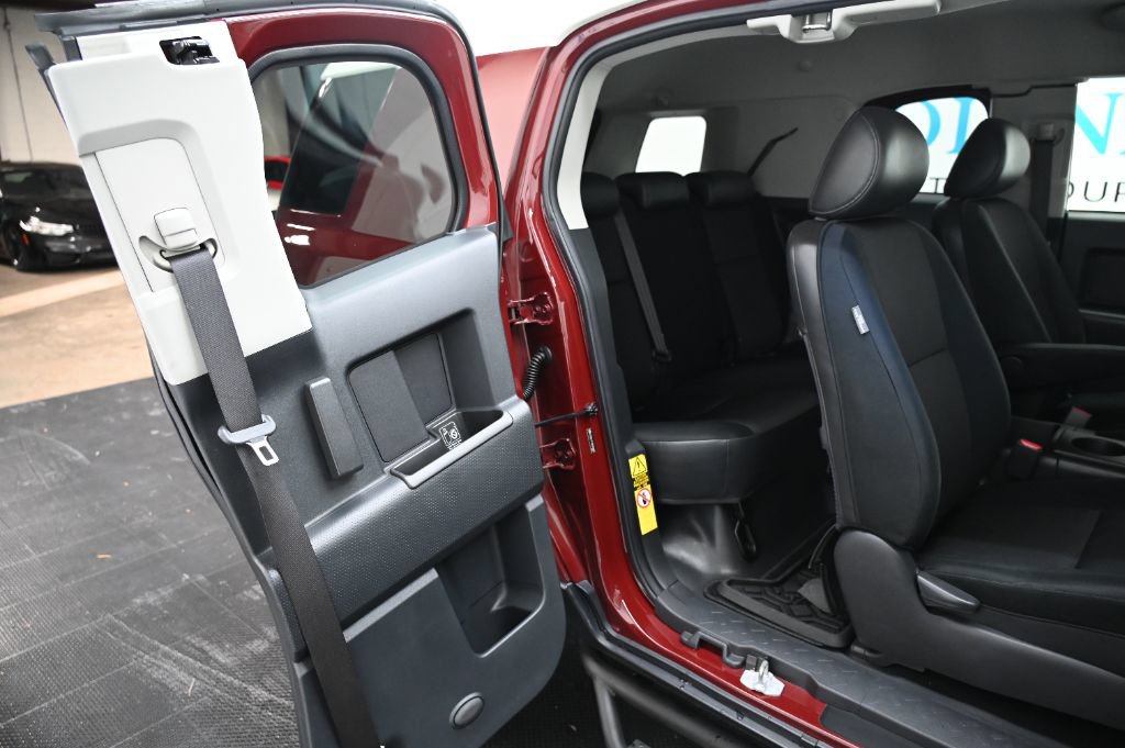 Used 2008 Toyota FJ Cruiser 4WD image 33