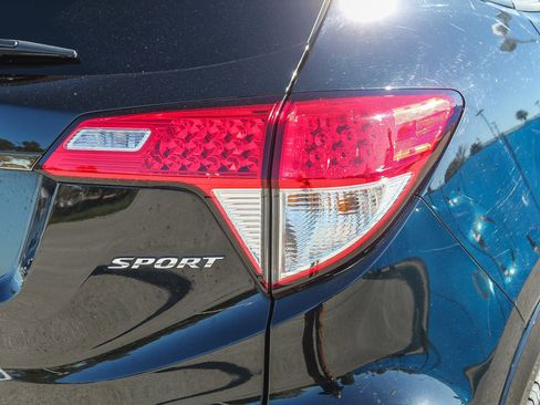 Used 2022 Honda HR-V Sport image 10