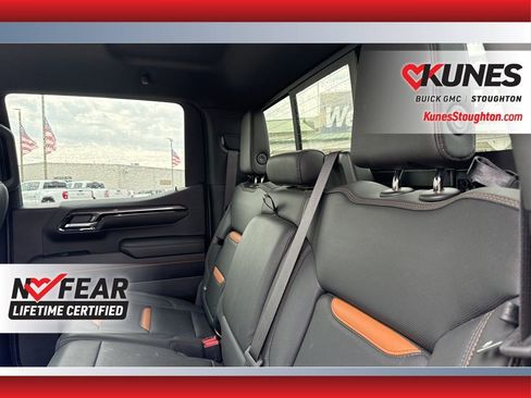 Used 2023 GMC Sierra 1500 AT4 w/ AT4 Preferred Package image 40