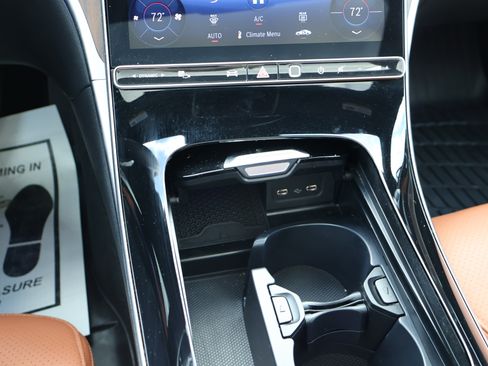 Used 2026 Mercedes-Benz C 300 Sedan image 40