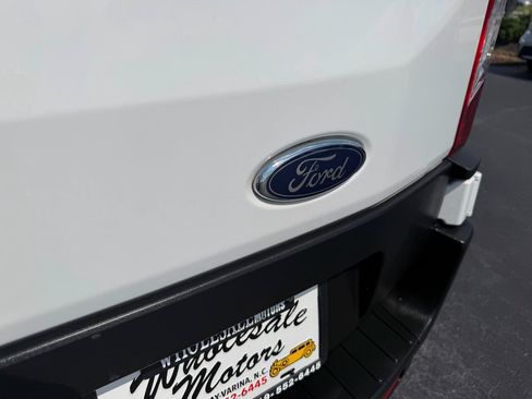 Used 2025 Ford Transit 250 Low Roof w/ Exterior Upgrade Package RWD image 28