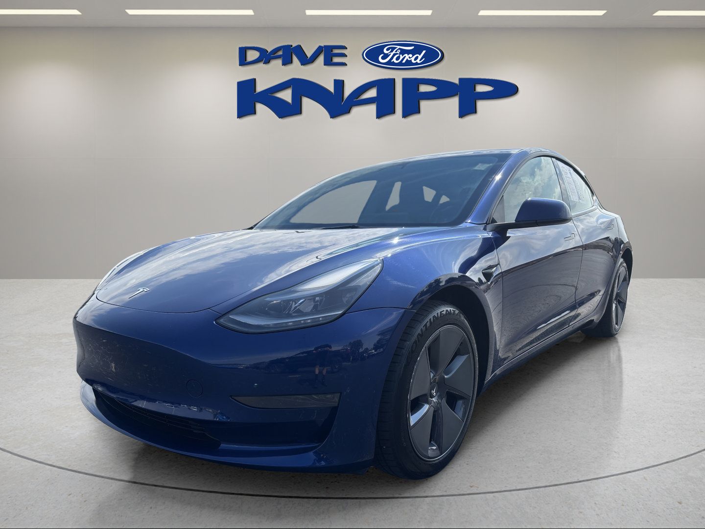 Used 2023 Tesla Model 3 Standard Range RWD image 3