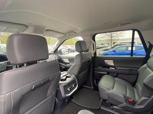 New 2026 Ford Expedition Active image 22