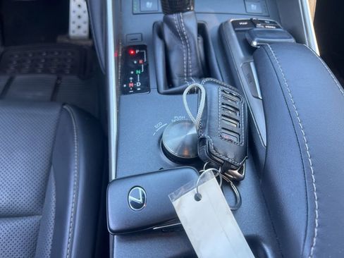Used 2019 Lexus IS 300 F Sport w/ F Sport Package image 12