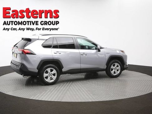 Used 2021 Toyota RAV4 XLE w/ XLE Grade Weather Package AWD/4WD image 44